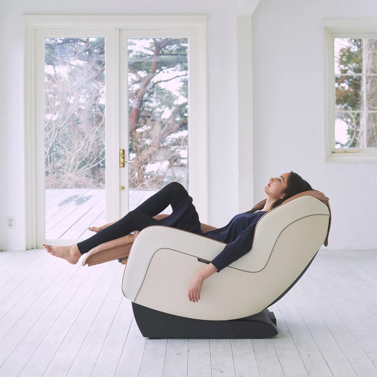 CirC   Zero Gravity SL Track Heated Massage Chair