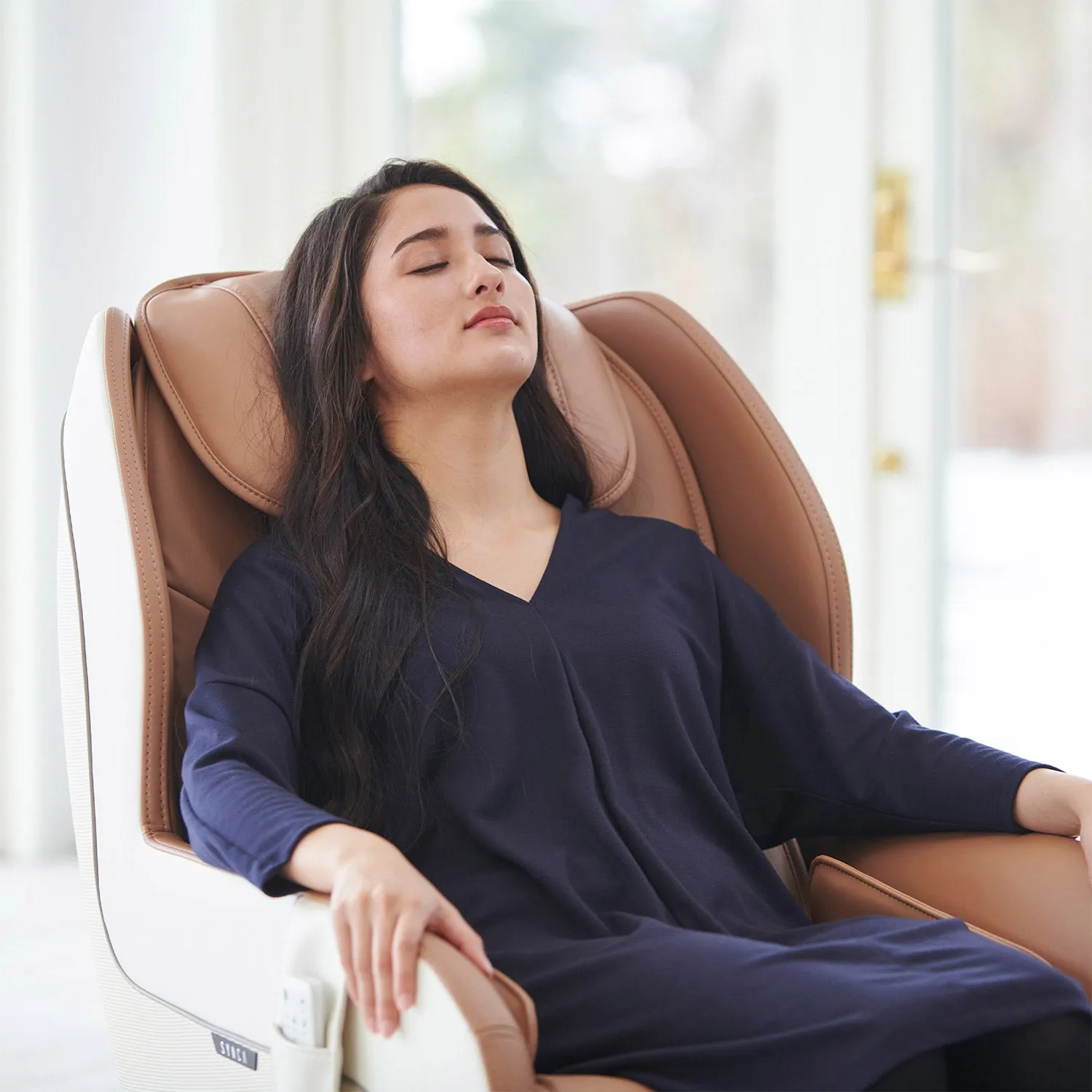 CirC   Zero Gravity SL Track Heated Massage Chair