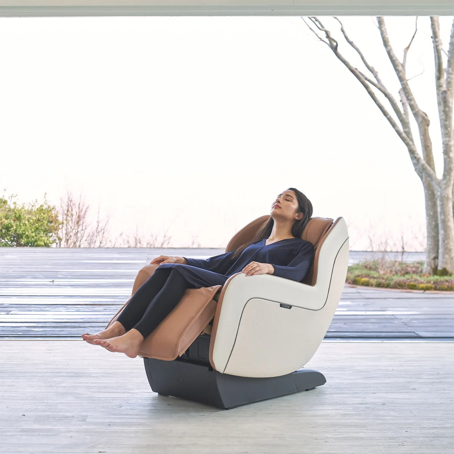 CirC   Zero Gravity SL Track Heated Massage Chair