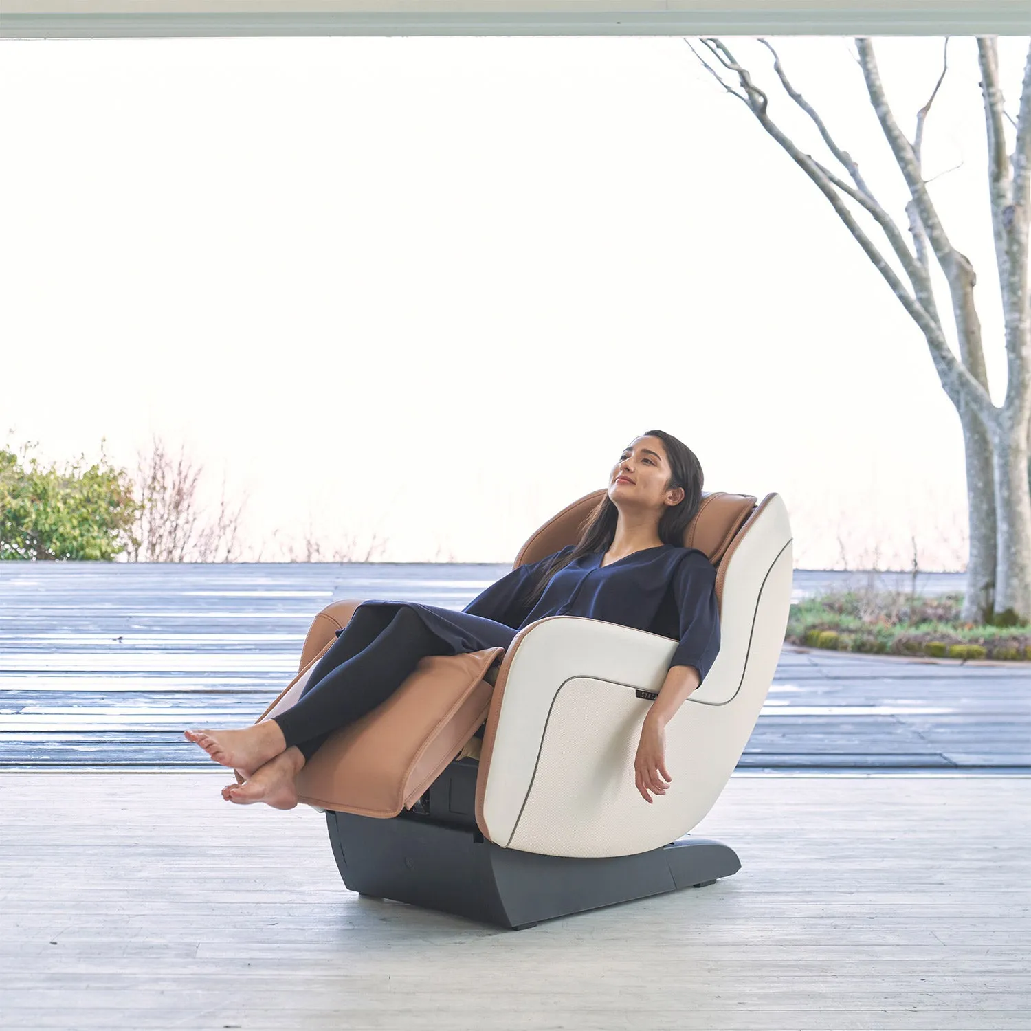CirC   Zero Gravity SL Track Heated Massage Chair