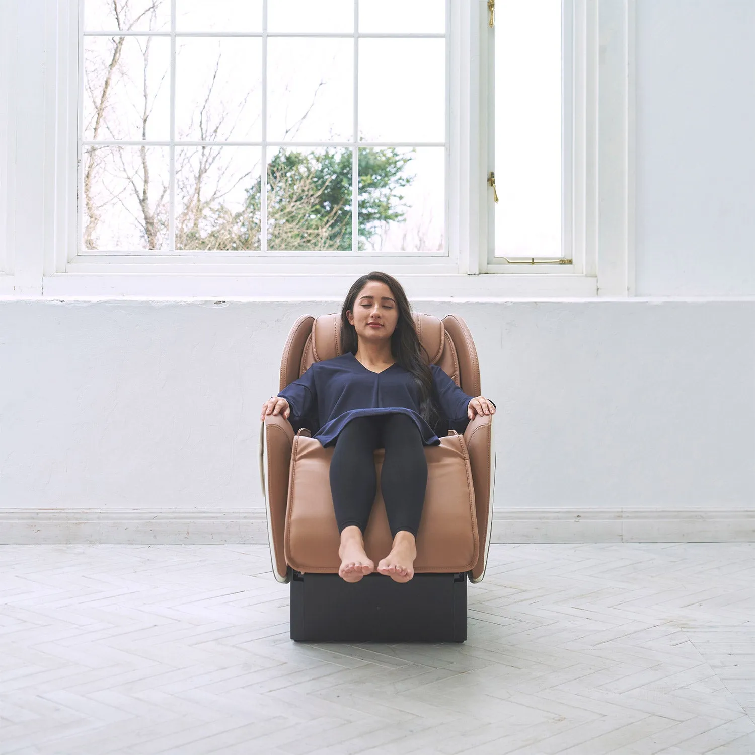 CirC   Zero Gravity SL Track Heated Massage Chair