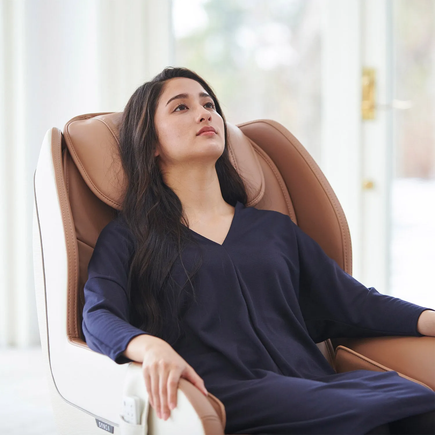 CirC   Zero Gravity SL Track Heated Massage Chair